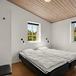 Donco - 3-2km From The Sea By Interhome