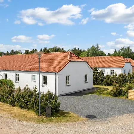 Donco - 3-2km From The Sea By Interhome