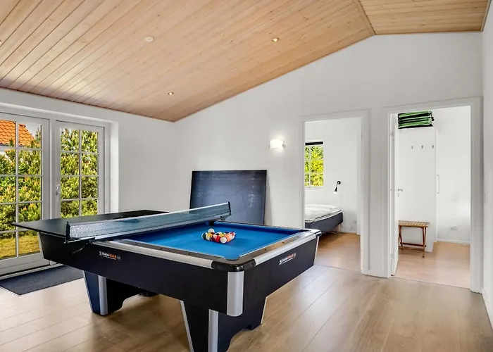 Donco - 3-2km From The Sea By Interhome